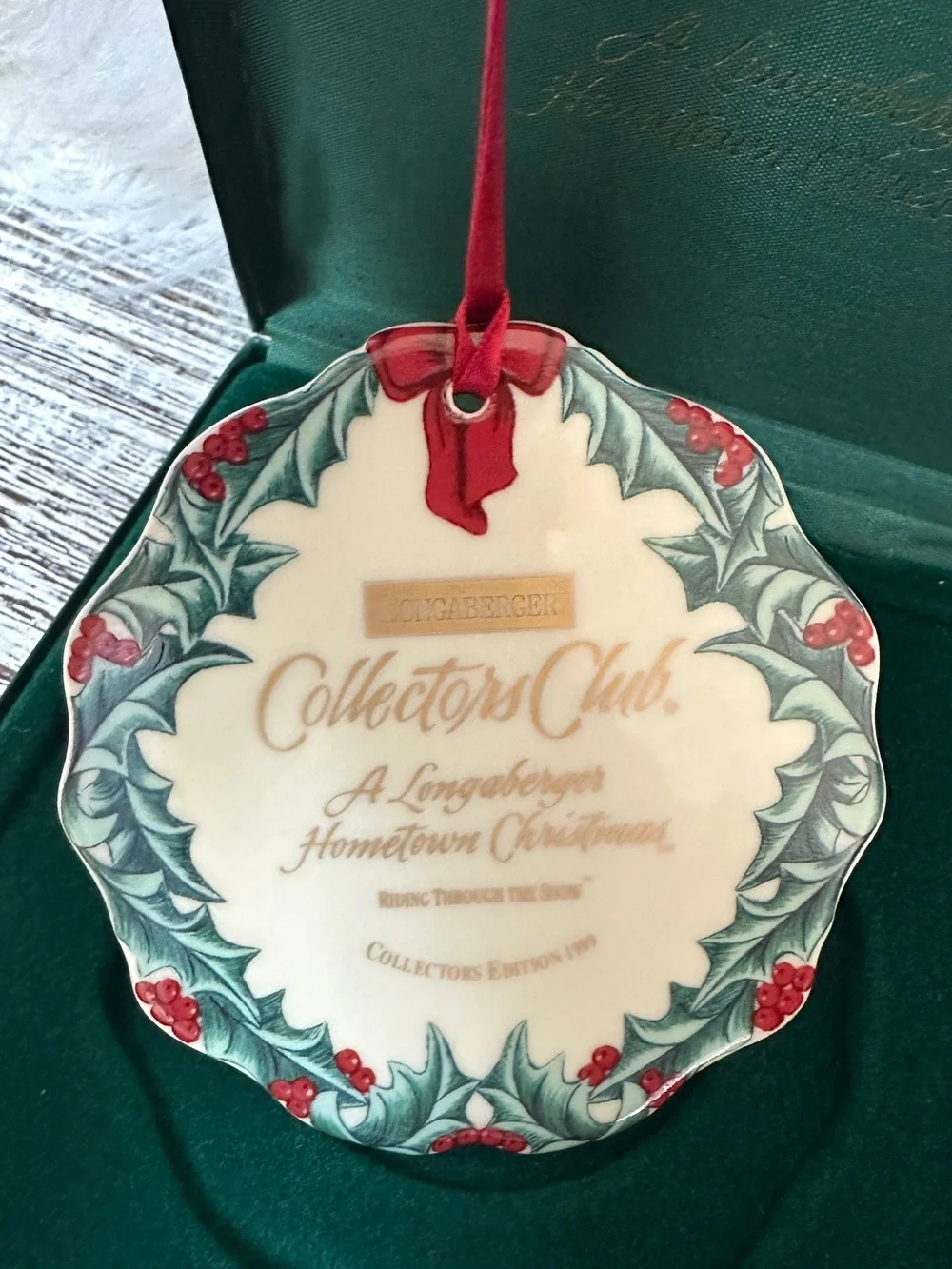 A Longaberger Hometown Christmas 1999 Holiday Ornament New in Box
